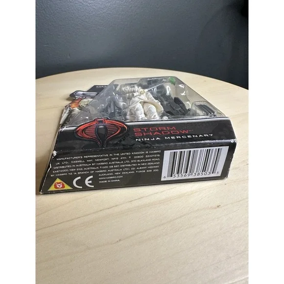 GI Joe: Rise of Cobra Storm Shadow 2009 action figure - Picture 4 of 7